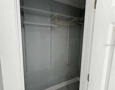 301 Colonia Lane W - Photo Thumbnail 16