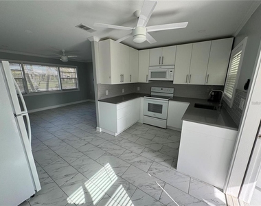 301 Colonia Lane W - Photo Thumbnail 1