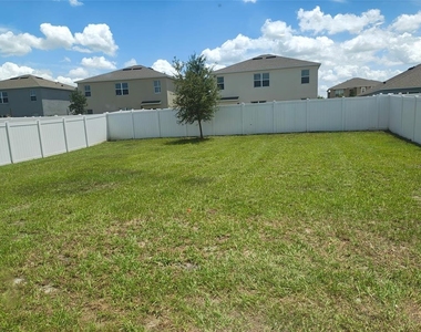 3906 Resting Robin Avenue - Photo Thumbnail 15