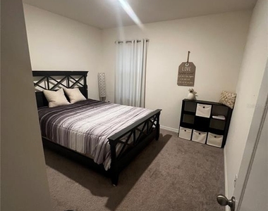 3906 Resting Robin Avenue - Photo Thumbnail 6