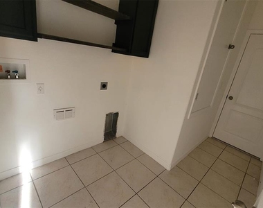 7249 Twin Cedar Lane - Photo Thumbnail 11