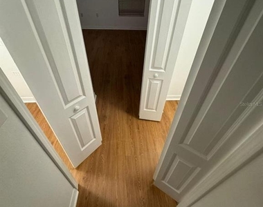 7249 Twin Cedar Lane - Photo Thumbnail 23
