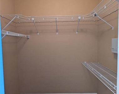 4872 Nw 42nd Road - Photo Thumbnail 31