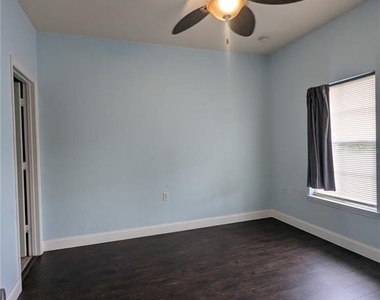 4872 Nw 42nd Road - Photo Thumbnail 22