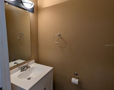 4872 Nw 42nd Road - Photo Thumbnail 20