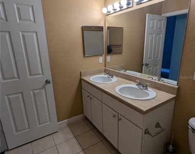 4872 Nw 42nd Road - Photo Thumbnail 39