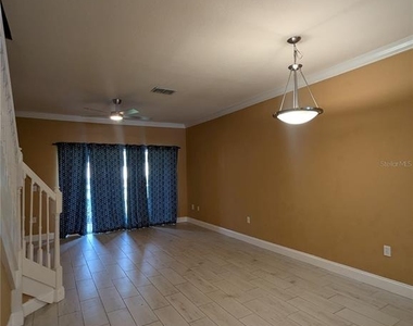 4872 Nw 42nd Road - Photo Thumbnail 10