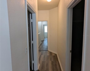 4833 Nw 46th Place - Photo Thumbnail 32
