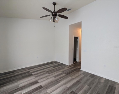 4833 Nw 46th Place - Photo Thumbnail 30
