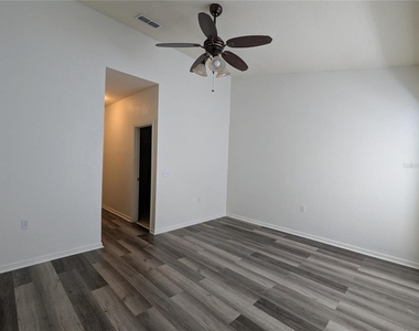 4833 Nw 46th Place - Photo Thumbnail 31