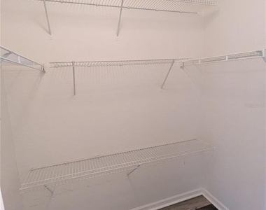 4833 Nw 46th Place - Photo Thumbnail 28