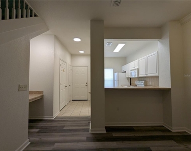 4833 Nw 46th Place - Photo Thumbnail 44