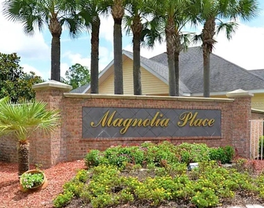 4833 Nw 46th Place - Photo Thumbnail 1