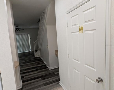 4833 Nw 46th Place - Photo Thumbnail 51