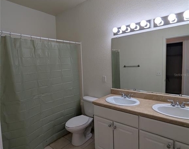 4833 Nw 46th Place - Photo Thumbnail 33