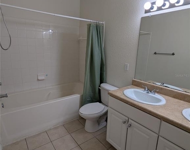 4833 Nw 46th Place - Photo Thumbnail 35
