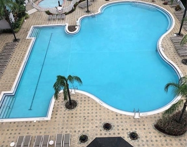 13427 Blue Heron Beach Drive - Photo Thumbnail 21