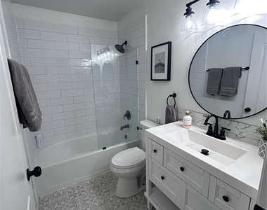 1061 Portmoor Way - Photo Thumbnail 11
