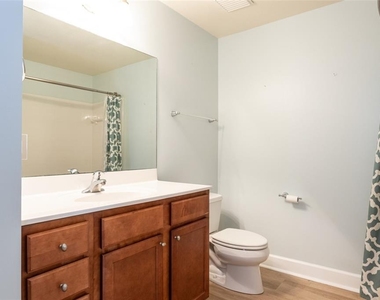 300 Bella Harbor Court - Photo Thumbnail 30