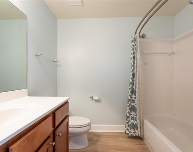 300 Bella Harbor Court - Photo Thumbnail 31