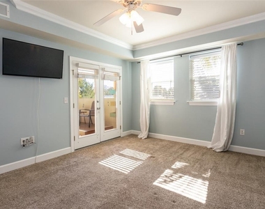 300 Bella Harbor Court - Photo Thumbnail 20