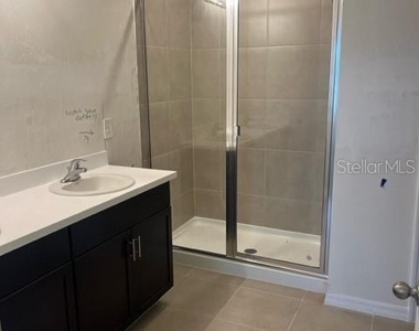 25118 Doredo Drive - Photo Thumbnail 8