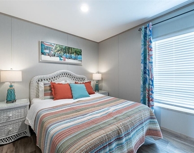 3118 Bayberry Avenue - Photo Thumbnail 25