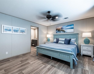 3118 Bayberry Avenue - Photo Thumbnail 30