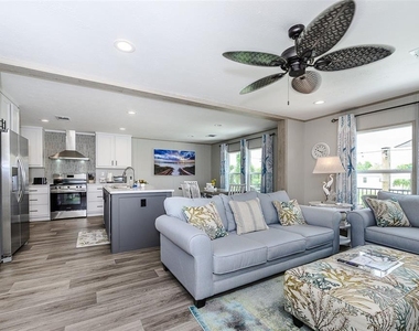 3118 Bayberry Avenue - Photo Thumbnail 2