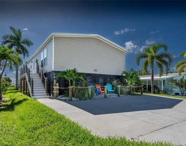 3118 Bayberry Avenue - Photo Thumbnail 52