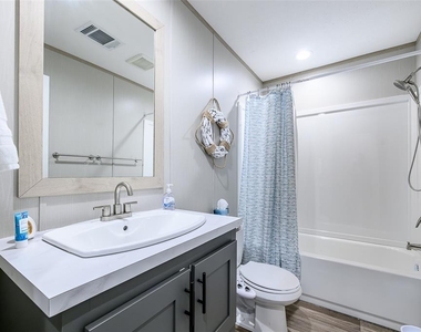 3118 Bayberry Avenue - Photo Thumbnail 41