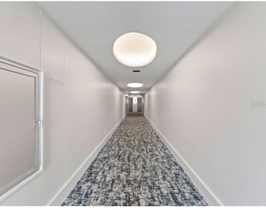 1111 N Gulfstream Avenue - Photo Thumbnail 4