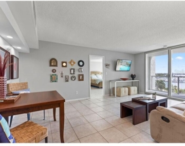 1111 N Gulfstream Avenue - Photo Thumbnail 11