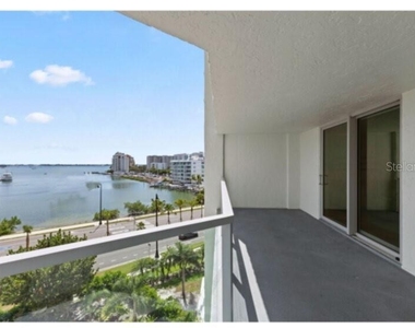 1111 N Gulfstream Avenue - Photo Thumbnail 32