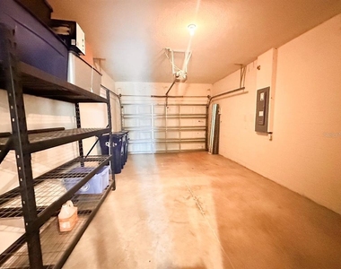 11511 84th Street Circle E - Photo Thumbnail 3