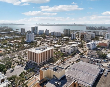 1771 Ringling Boulevard - Photo Thumbnail 10