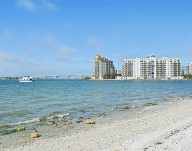 1771 Ringling Boulevard - Photo Thumbnail 3