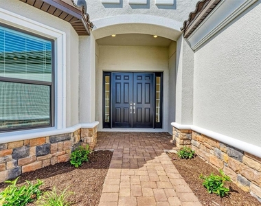 16403 Umbria Place - Photo Thumbnail 3