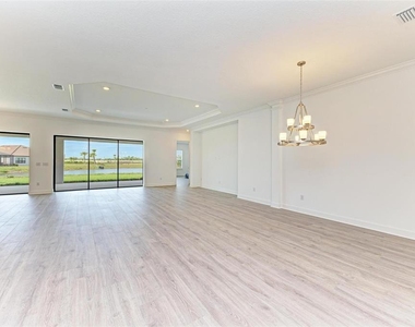 16403 Umbria Place - Photo Thumbnail 10