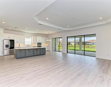 16403 Umbria Place - Photo Thumbnail 9