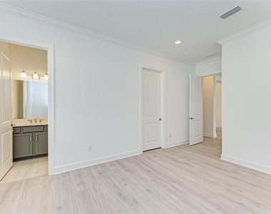 16403 Umbria Place - Photo Thumbnail 37