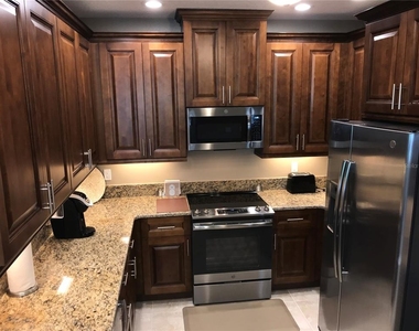 7730 34th Avenue W - Photo Thumbnail 6
