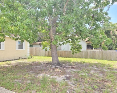 2304 Kingston Street S - Photo Thumbnail 4