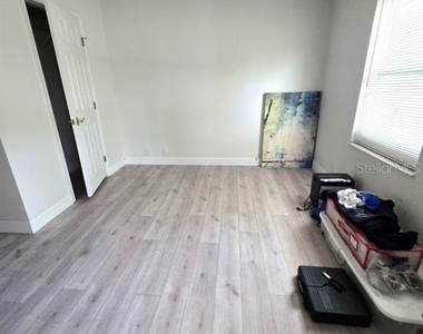 2304 Kingston Street S - Photo Thumbnail 9
