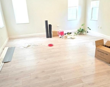 2304 Kingston Street S - Photo Thumbnail 7