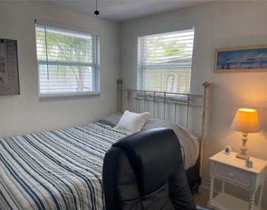 2904 Avenue B - Photo Thumbnail 6