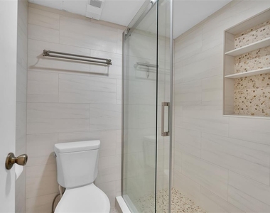 4644 Longwater - Photo Thumbnail 29