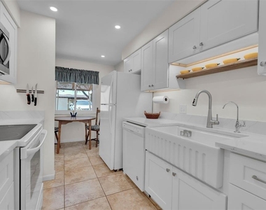 4644 Longwater - Photo Thumbnail 10