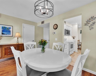 4644 Longwater - Photo Thumbnail 16