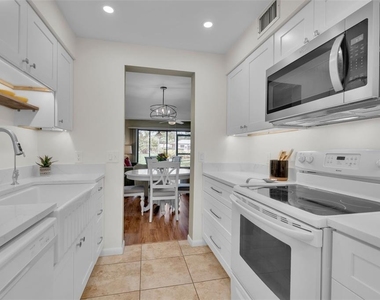 4644 Longwater - Photo Thumbnail 8
